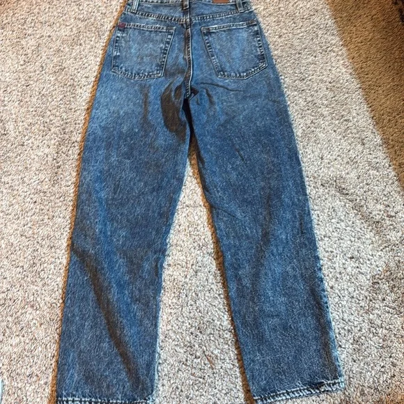 BDG High-Rise Baggy Light Blue Jeans - Picture 6 of 6